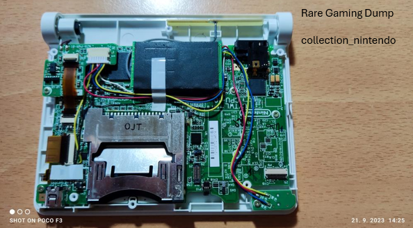 Back of opened NZB-001